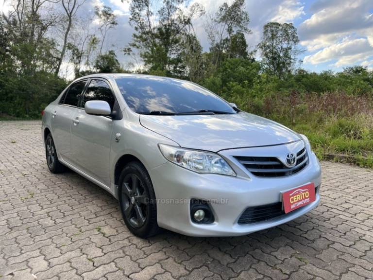 TOYOTA - COROLLA - 2011/2012 - Branca - Sob Consulta