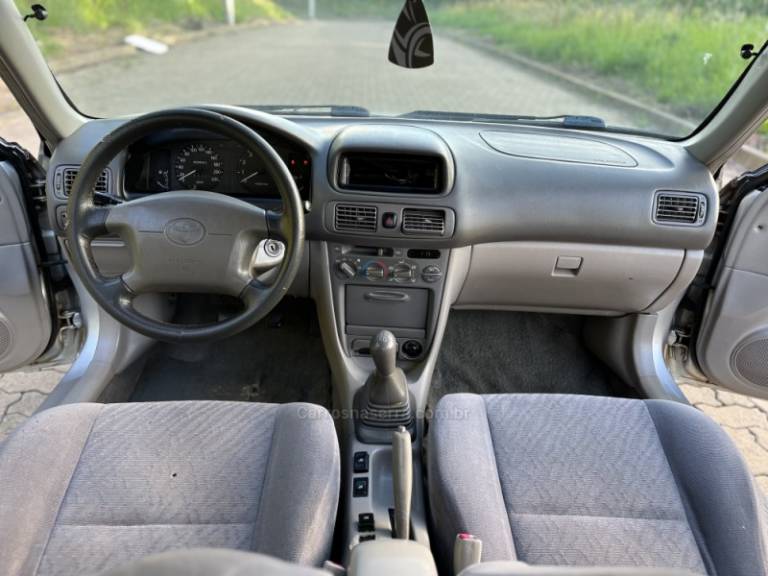 TOYOTA - COROLLA - 1999/1998 - Prata - R$ 20.900,00
