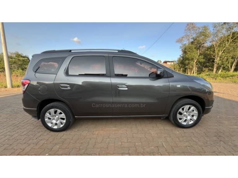 CHEVROLET - SPIN - 2013/2013 - Cinza - R$ 58.900,00