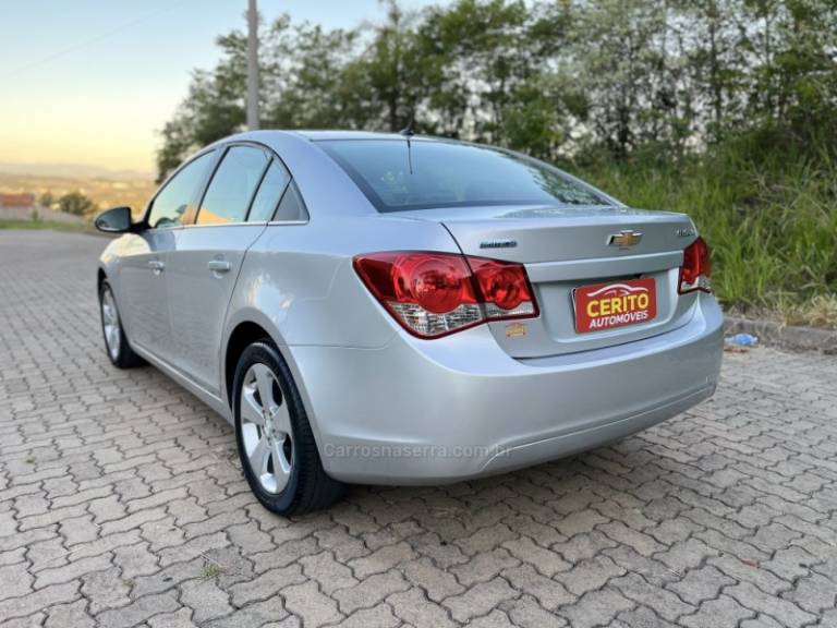 CHEVROLET - CRUZE - 2013/2013 - Prata - R$ 62.900,00