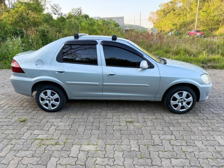CHEVROLET - PRISMA - 2008/2008 - Prata - R$ 19.900,00
