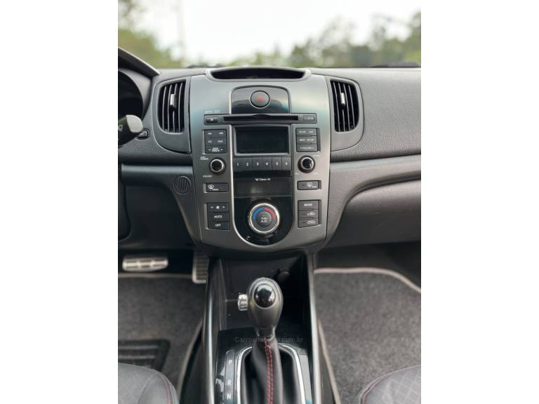 KIA MOTORS - CERATO - 2013/2012 - Preta - R$ 55.900,00