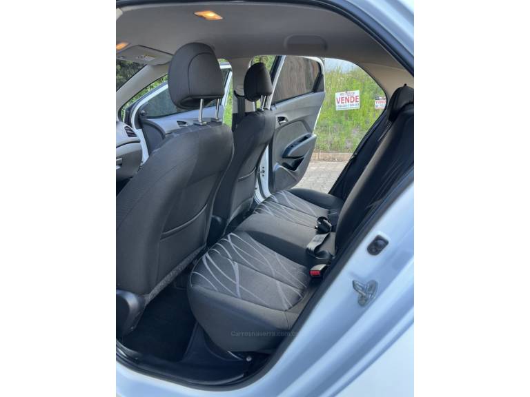 HYUNDAI - HB20 - 2015/2015 - Branca - R$ 49.900,00