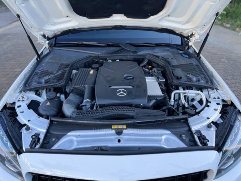 MERCEDES-BENZ - C 250 - 2016/2016 - Branca - R$ 155.900,00