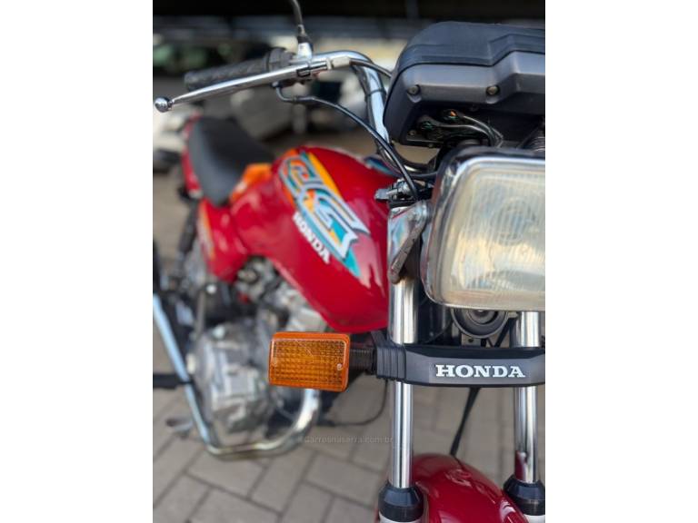 HONDA - CG 125 - 1999/1999 - Vermelha - R$ 15.900,00