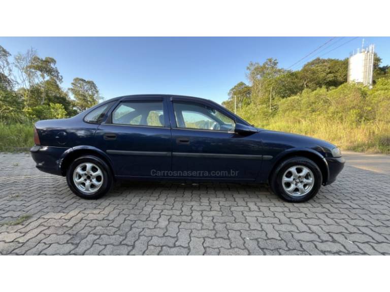 CHEVROLET - VECTRA - 1997/1998 - Azul - R$ 12.900,00