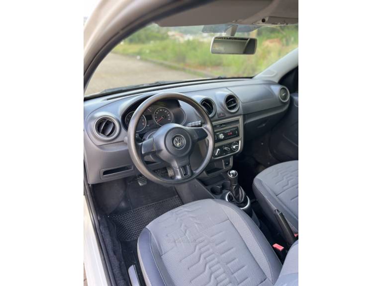 VOLKSWAGEN - SAVEIRO - 2014/2014 - Branca - R$ 55.900,00