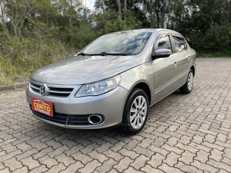 VOLKSWAGEN - VOYAGE - 2011/2011 - Prata - R$ 36.900,00