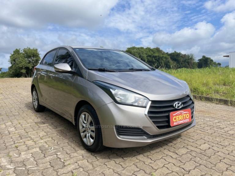 HYUNDAI - HB20 - 2016/2016 - Cinza - R$ 57.900,00