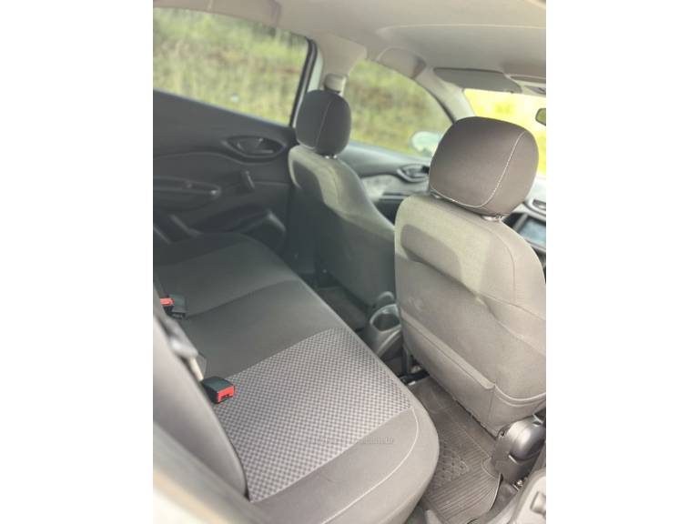 CHEVROLET - ONIX - 2016/2017 - Branca - R$ 56.900,00