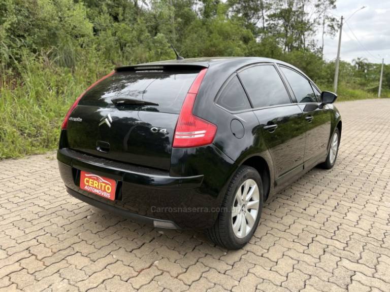 CITROËN - C4 - 2012/2012 - Preta - R$ 32.900,00
