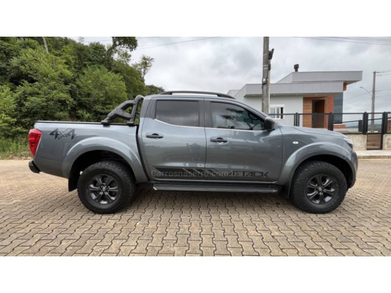 NISSAN - FRONTIER - 2022/2022 - Cinza - R$ 169.900,00