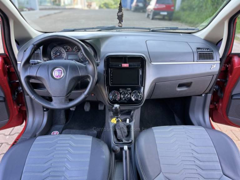 FIAT - PUNTO - 2008/2008 - Vermelha - R$ 33.900,00