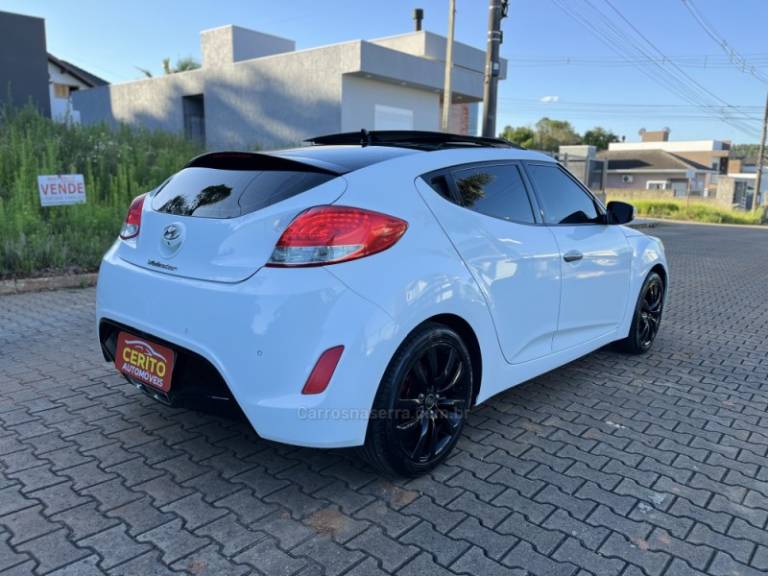 HYUNDAI - VELOSTER - 2013/2013 - Branca - R$ 67.900,00