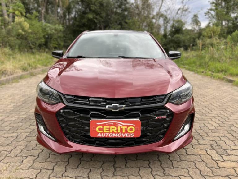 CHEVROLET - ONIX - 2021/2021 - Vermelha - R$ 79.900,00