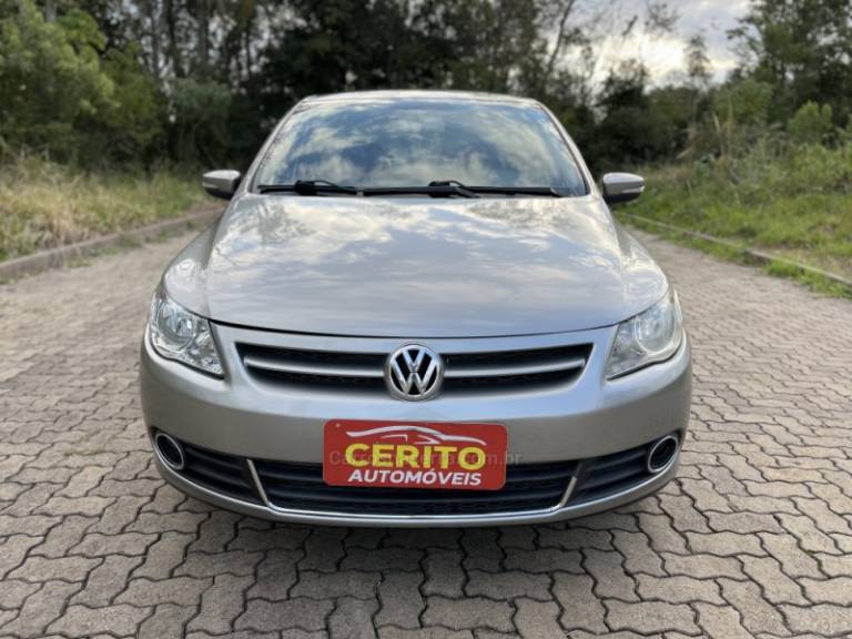 VOLKSWAGEN - VOYAGE - 2011/2011 - Prata - R$ 36.900,00