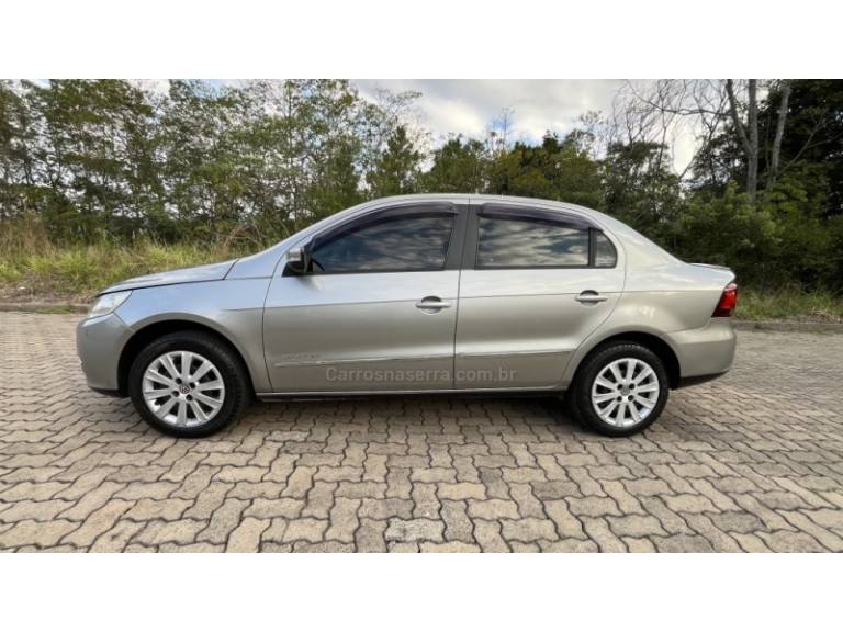 VOLKSWAGEN - VOYAGE - 2011/2011 - Prata - R$ 36.900,00