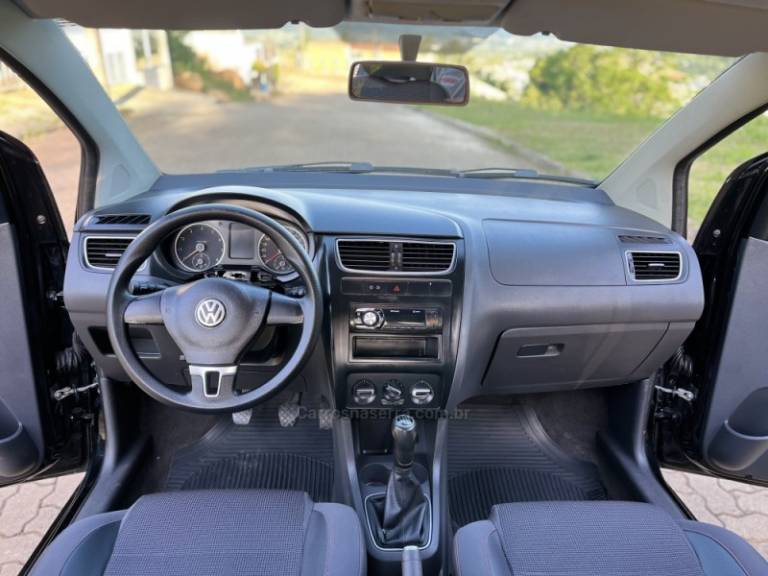 VOLKSWAGEN - FOX - 2011/2011 - Preta - R$ 39.900,00