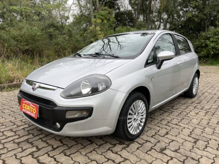 FIAT - PUNTO - 2013/2013 - Prata - R$ 39.900,00