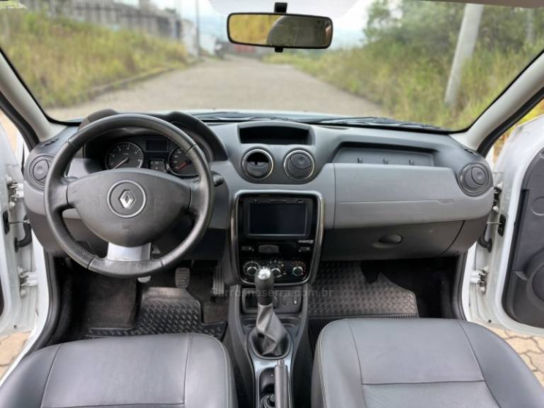 RENAULT - DUSTER - 2012/2013 - Branca - R$ 54.900,00