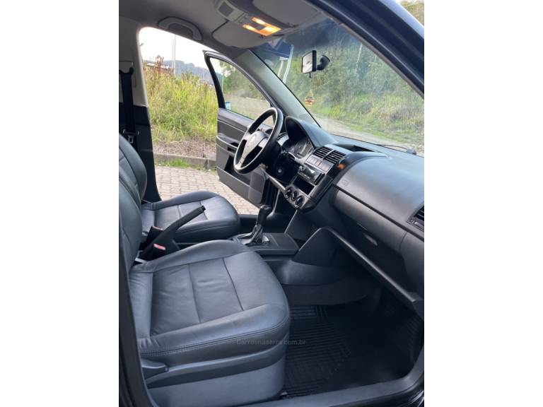 VOLKSWAGEN - POLO - 2010/2010 - Preta - R$ 38.900,00