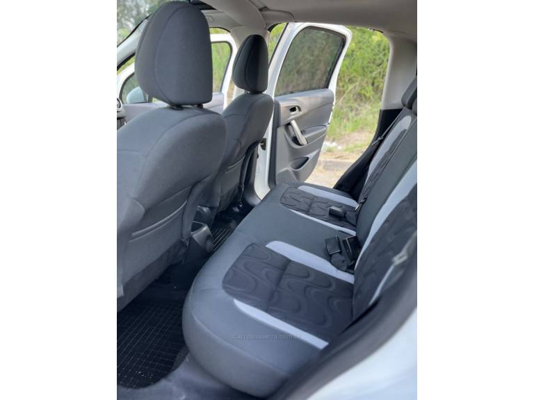 CITROËN - C3 - 2014/2014 - Branca - R$ 43.900,00