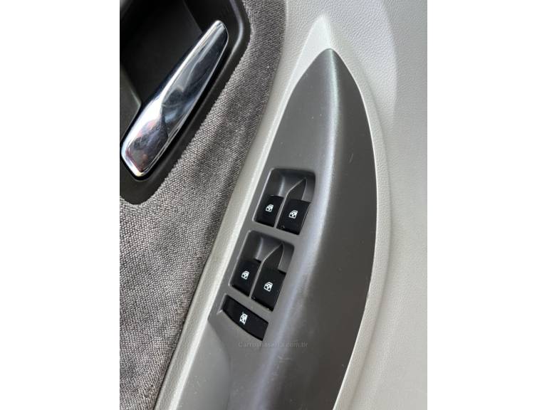 CHEVROLET - SPIN - 2013/2013 - Cinza - R$ 58.900,00