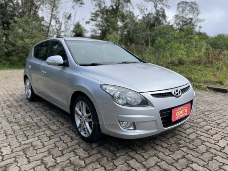 HYUNDAI - I30 - 2010/2011 - Prata - R$ 49.900,00
