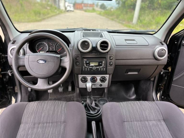 FORD - ECOSPORT - 2008/2008 - Preta - R$ 37.900,00