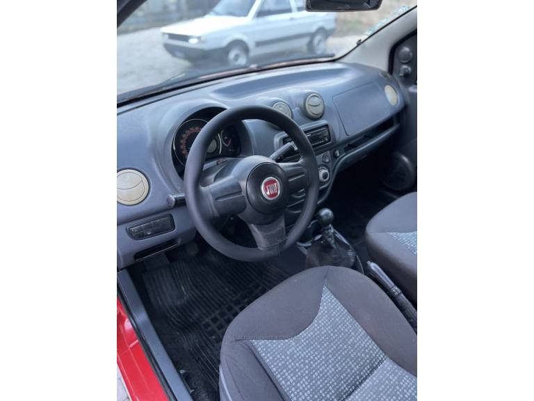 FIAT - UNO - 2010/2011 - Vermelha - R$ 24.900,00
