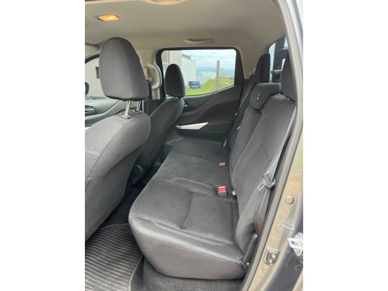 NISSAN - FRONTIER - 2022/2022 - Cinza - R$ 169.900,00