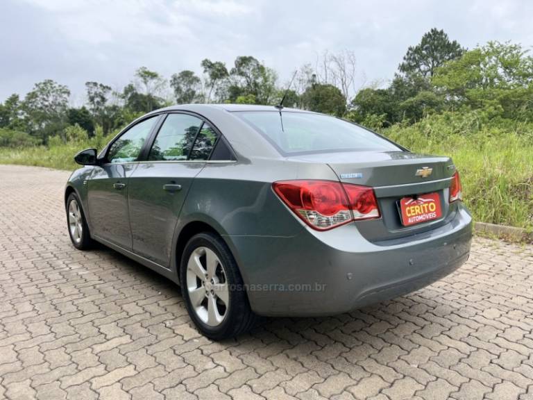 CHEVROLET - CRUZE - 2012/2011 - Cinza - R$ 57.900,00