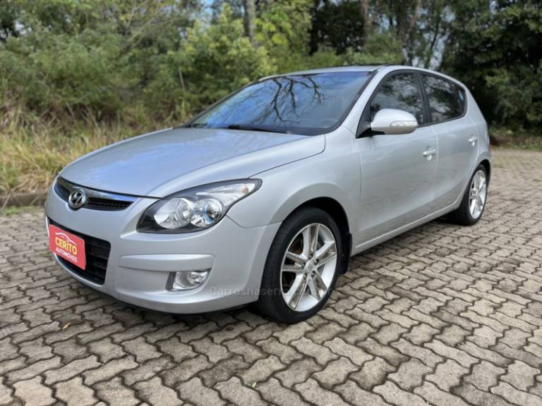 HYUNDAI - I30 - 2010/2011 - Prata - R$ 49.900,00