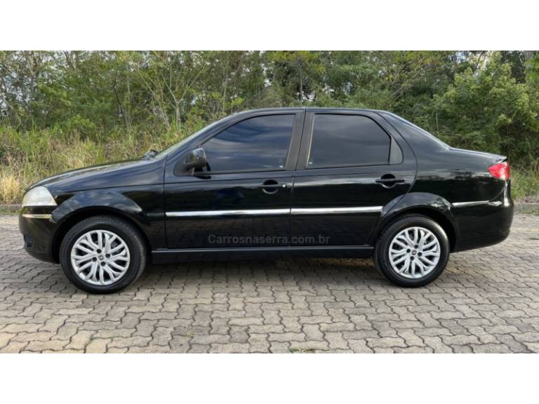 FIAT - SIENA - 2011/2012 - Preta - R$ 36.900,00