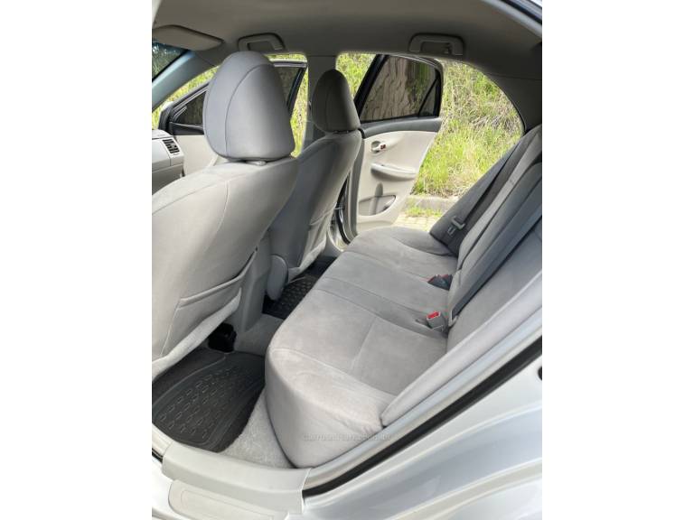 TOYOTA - COROLLA - 2011/2012 - Branca - Sob Consulta