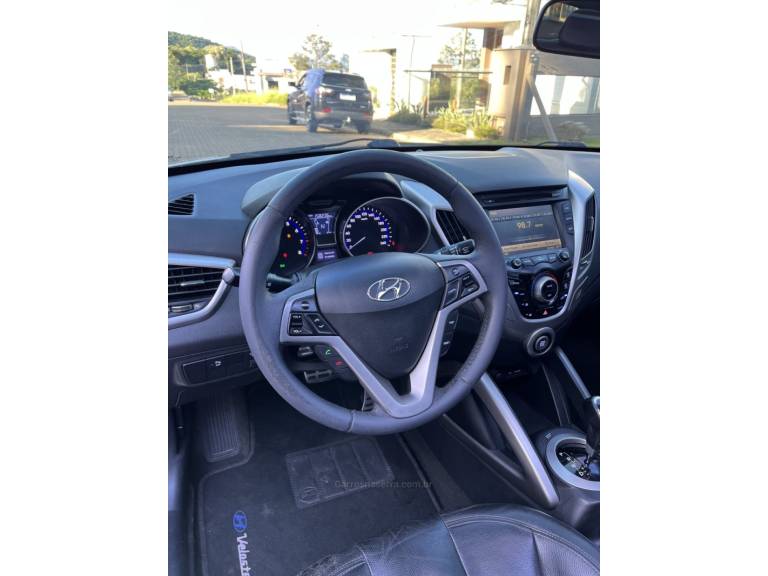 HYUNDAI - VELOSTER - 2013/2013 - Branca - R$ 67.900,00