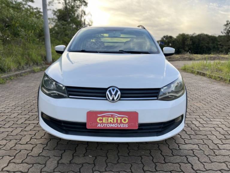 VOLKSWAGEN - SAVEIRO - 2014/2014 - Branca - R$ 55.900,00