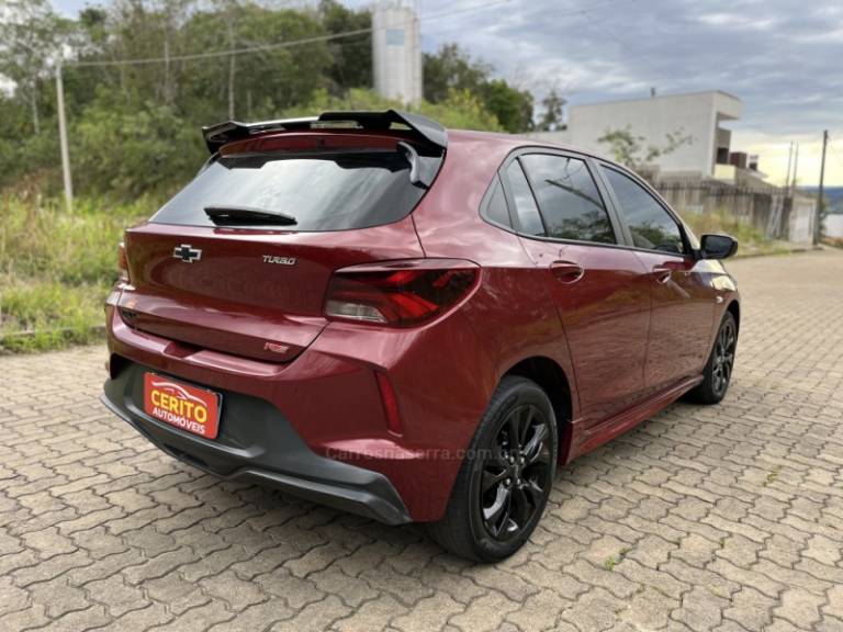 CHEVROLET - ONIX - 2021/2021 - Vermelha - R$ 79.900,00