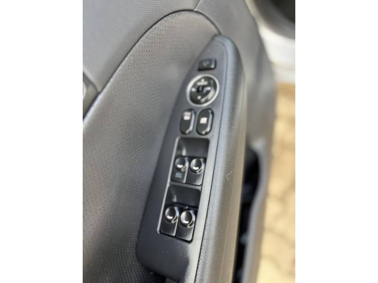 HYUNDAI - I30 - 2010/2011 - Prata - R$ 49.900,00
