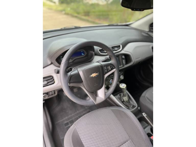 CHEVROLET - ONIX - 2016/2017 - Branca - R$ 56.900,00