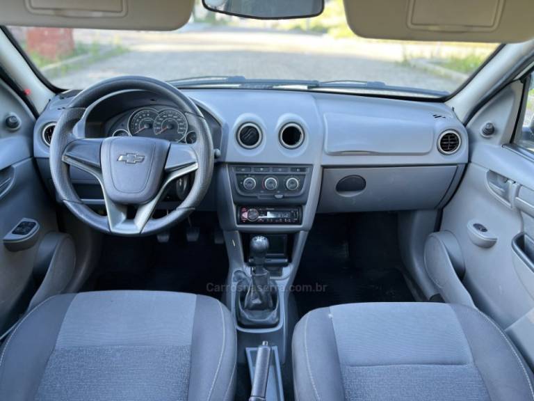 CHEVROLET - PRISMA - 2012/2012 - Branca - R$ 35.900,00