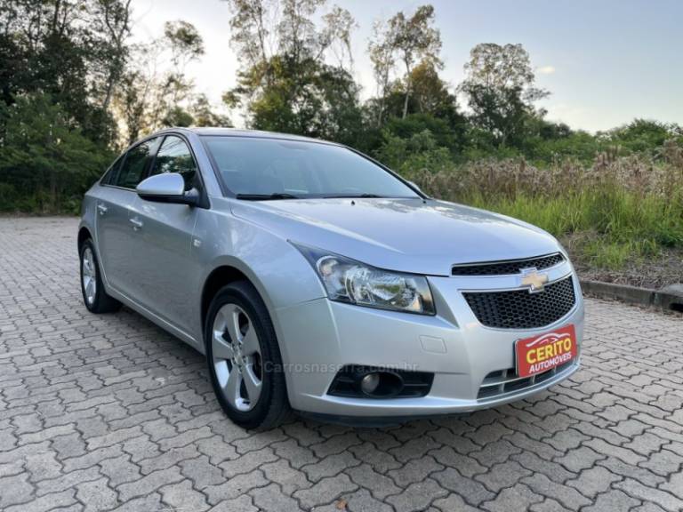 CHEVROLET - CRUZE - 2013/2013 - Prata - R$ 62.900,00