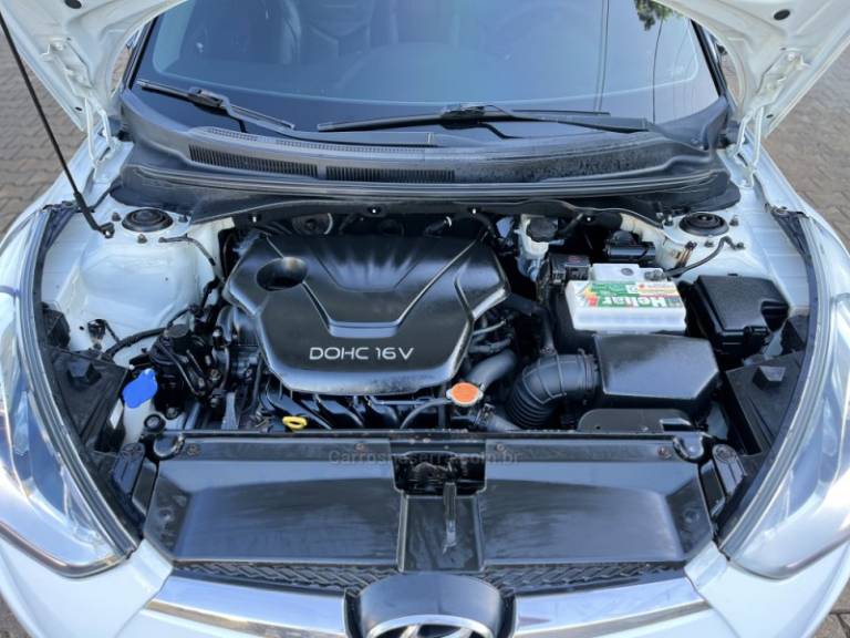 HYUNDAI - VELOSTER - 2013/2013 - Branca - R$ 67.900,00