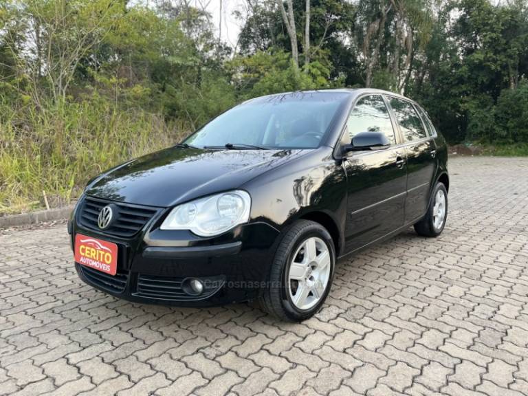 VOLKSWAGEN - POLO - 2010/2010 - Preta - R$ 38.900,00