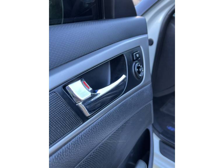 HYUNDAI - VELOSTER - 2013/2013 - Branca - R$ 67.900,00