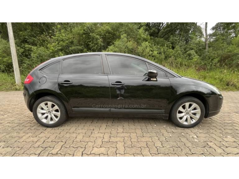 CITROËN - C4 - 2012/2012 - Preta - R$ 32.900,00