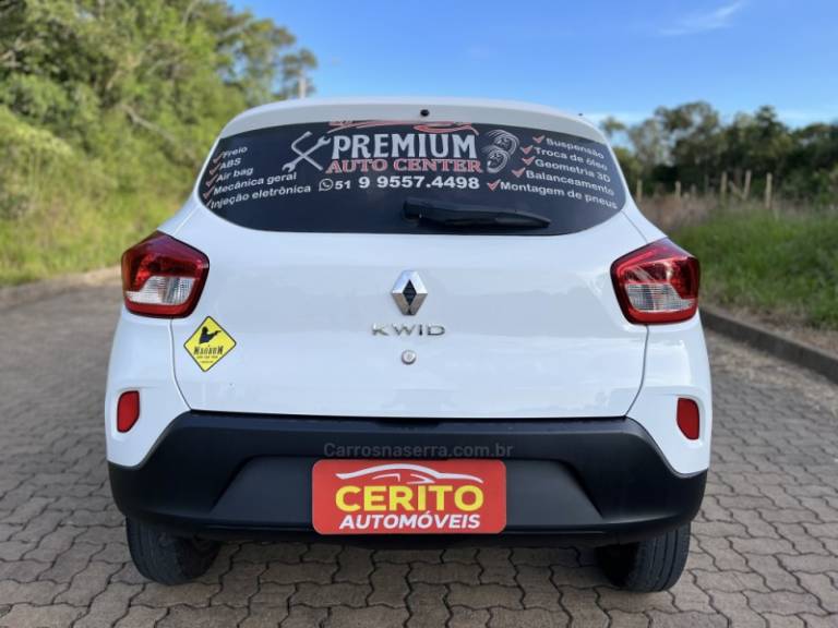 RENAULT - KWID - 2023/2023 - Branca - R$ 53.900,00