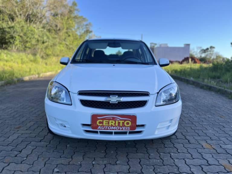CHEVROLET - PRISMA - 2012/2012 - Branca - R$ 35.900,00