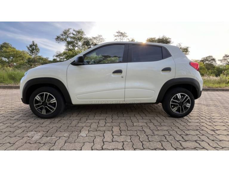 RENAULT - KWID - 2023/2023 - Branca - R$ 53.900,00