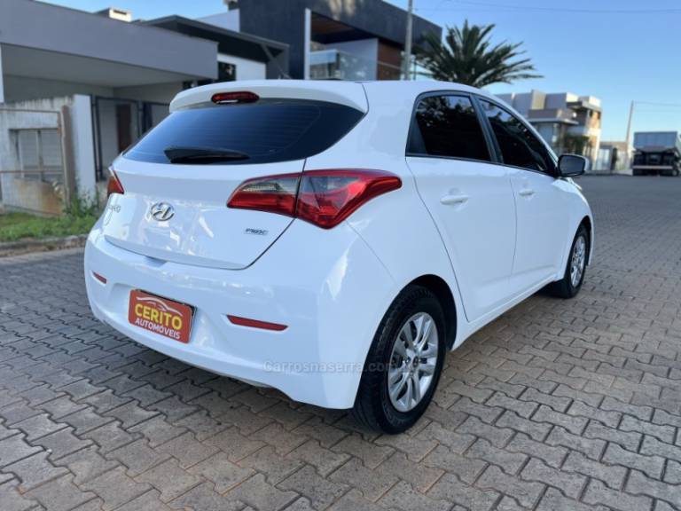 HYUNDAI - HB20 - 2015/2015 - Branca - R$ 49.900,00